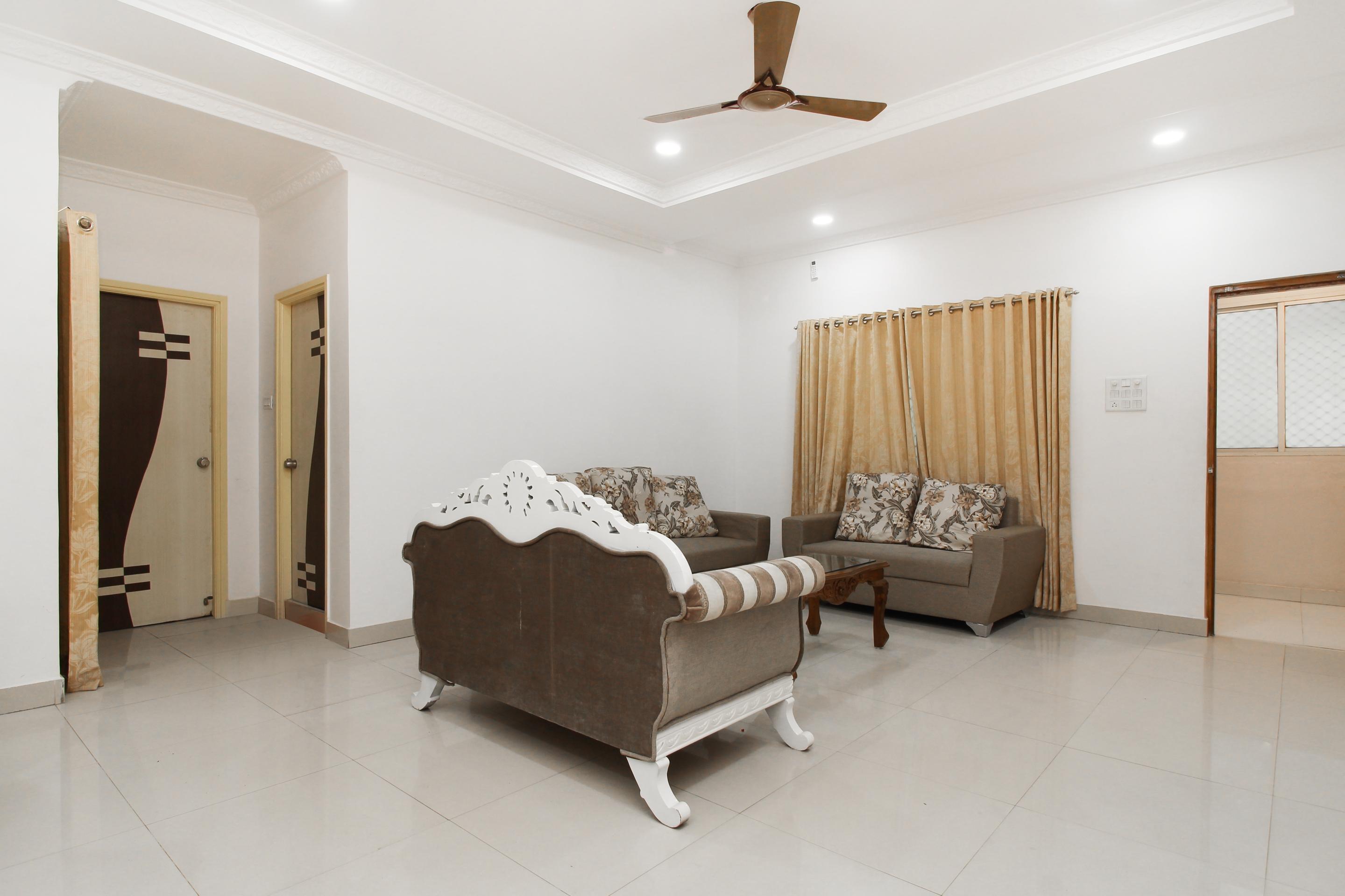 Oyo 37499 Saba Service Apartments Hyderabad Exterior photo
